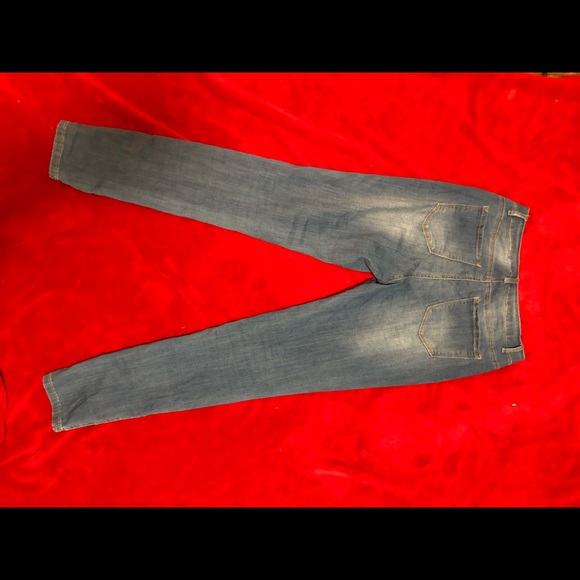 Fashion Nova ripped jeans - Picture 5 of 6